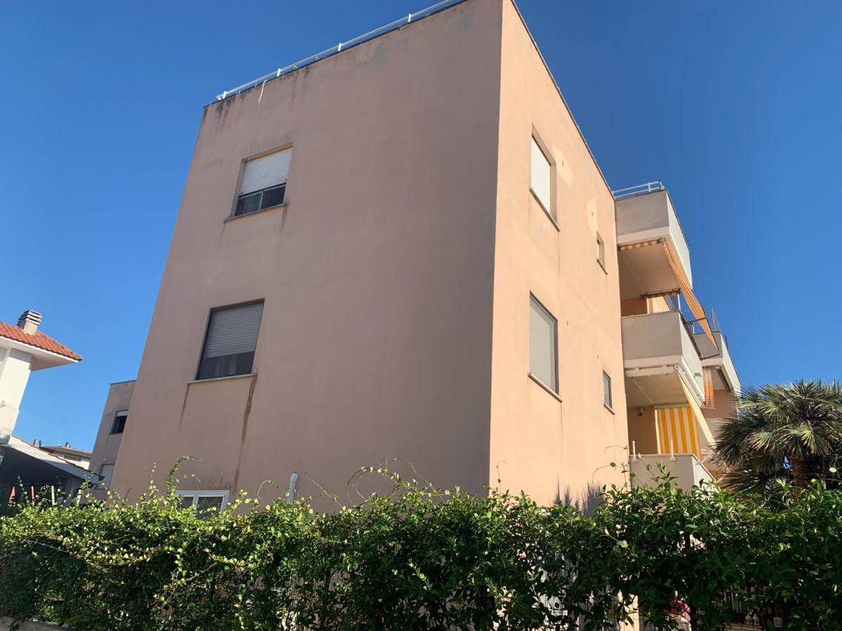 La Maison Lilla, Sabaudia Exterior photo